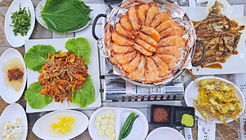 [당일]서해맛기행10탄!서해별미(전어회,대하구이)+꽃게다리+안면도자연휴양림+안면도솔향기길
