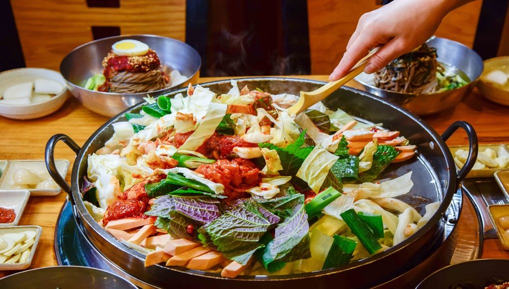 [당일]춘천맛기행11탄!춘천핫플~삼악산 호수케이블카(왕복)+의암호스카이워크(하늘길)+강원도립화목원+(춘천닭갈비)
